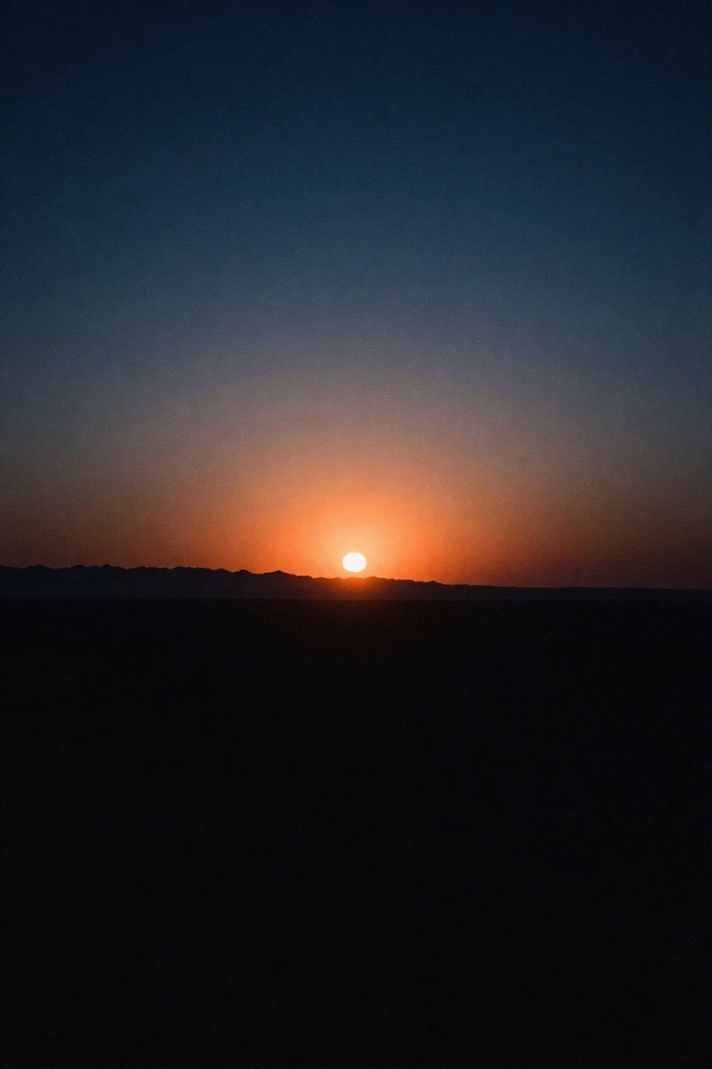 The Hour the Sun Died